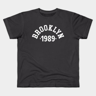 Brooklyn Chronicles: Celebrating Your Birth Year 1989 Kids T-Shirt